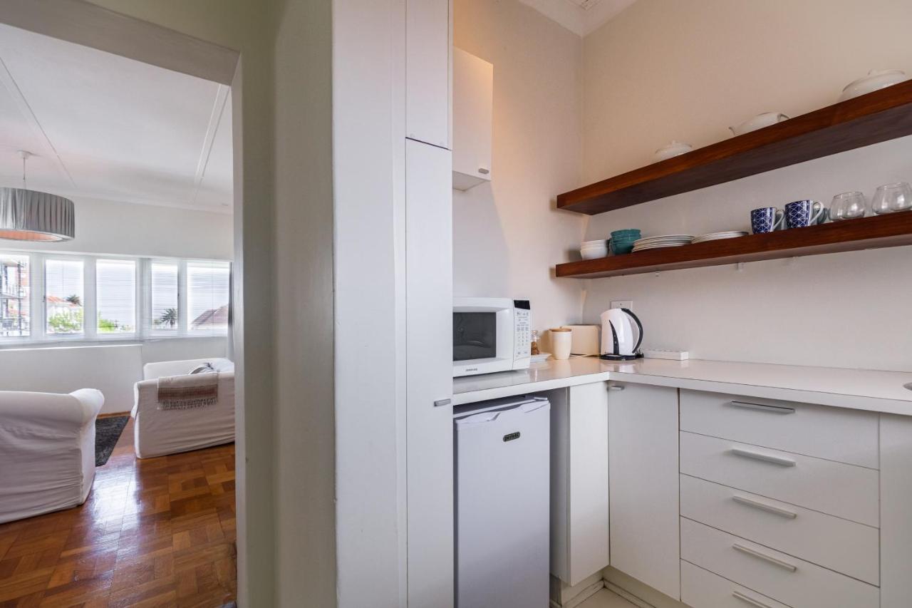 Portswood Mews - Chic White Studio Apartment Green Point Cape Town Eksteriør bilde