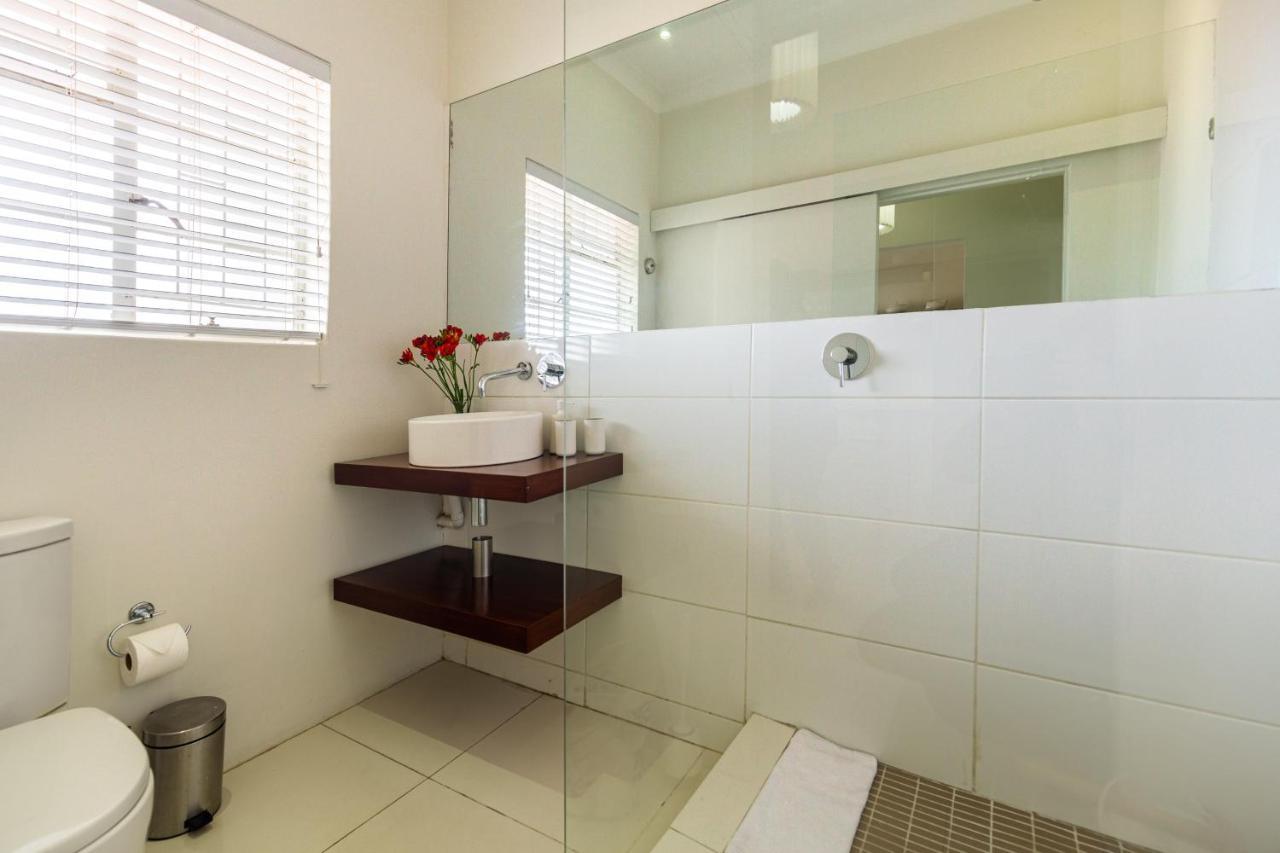Portswood Mews - Chic White Studio Apartment Green Point Cape Town Eksteriør bilde
